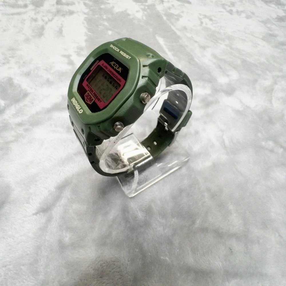 Vtg Timex ACQUA Indiglo OD Green Mens 40mm Digital Watch